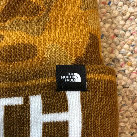 🆕 The North Face Ski Tuke Pom Beanie - Picture 4 of 8